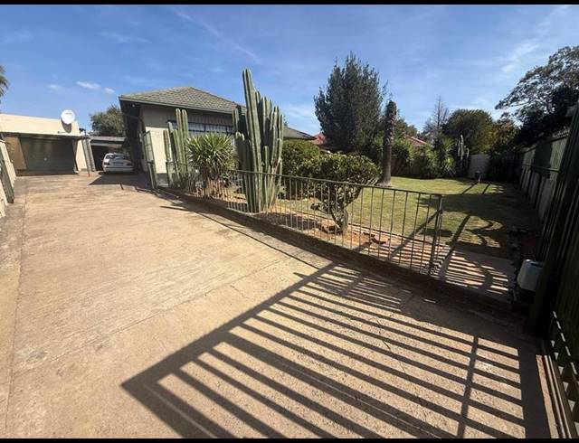 3 BEDROOM HOUSE FOR SALE IN ROSEACRE